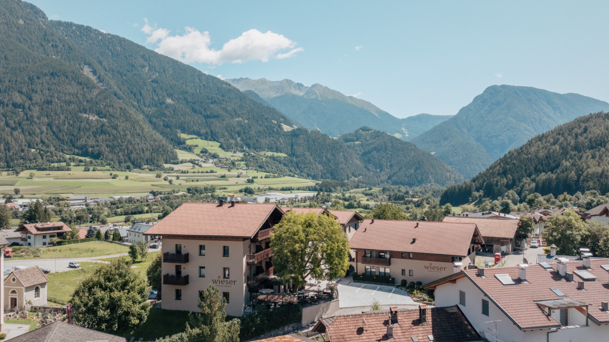 Luftaufnahme Hotel Wieser