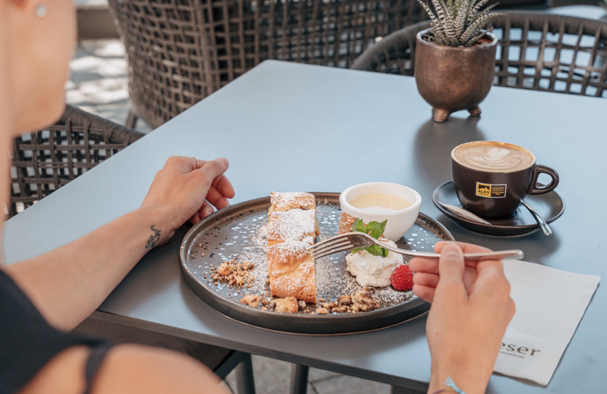 Apple strudel and coffee - Hotel Wieser