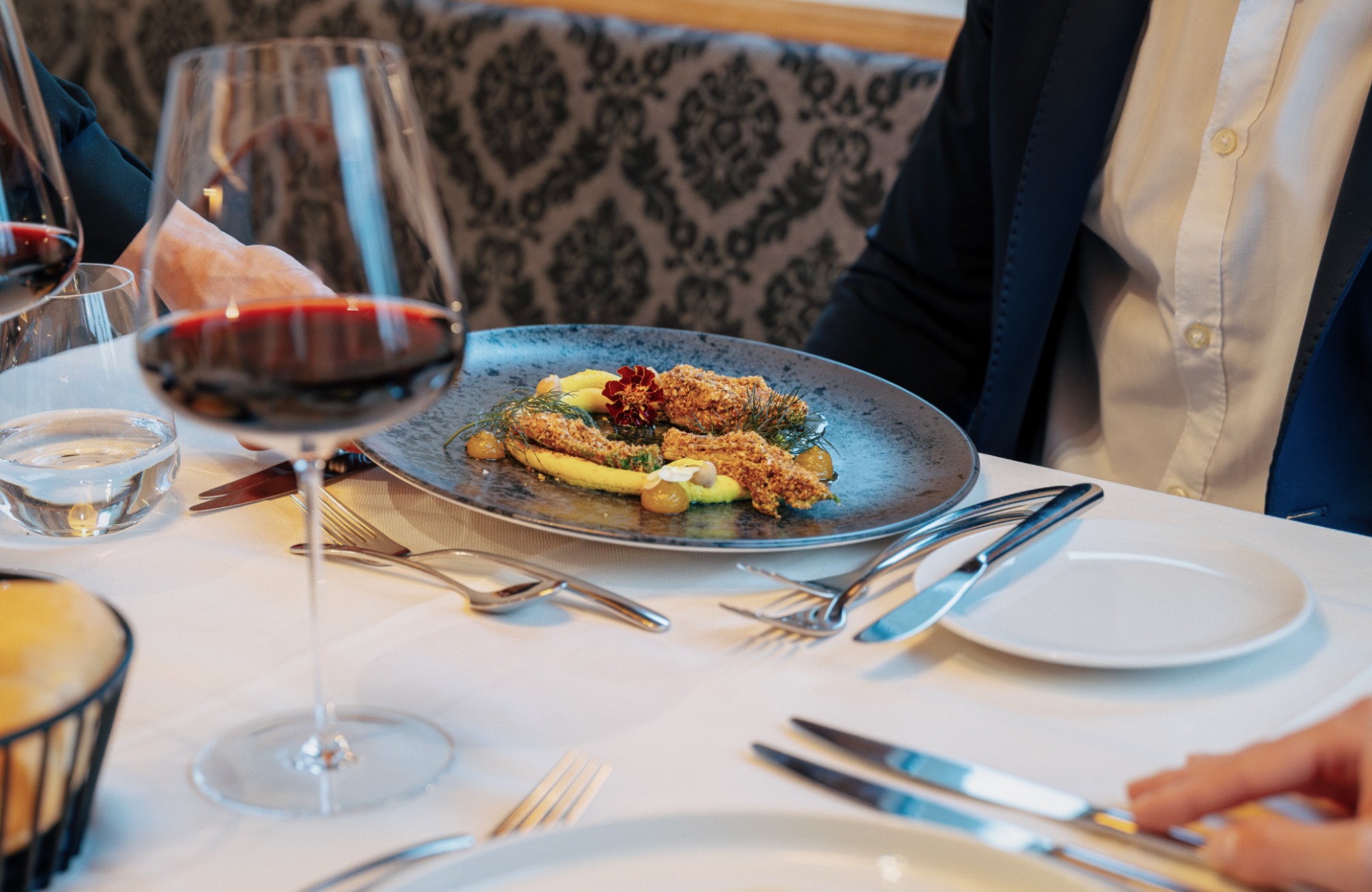 Service am Abend im Rahmen der Halbpension - Hotel Wieser